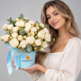 Коробка из 7 кустовых кремовых пионовидных роз — вид 2
